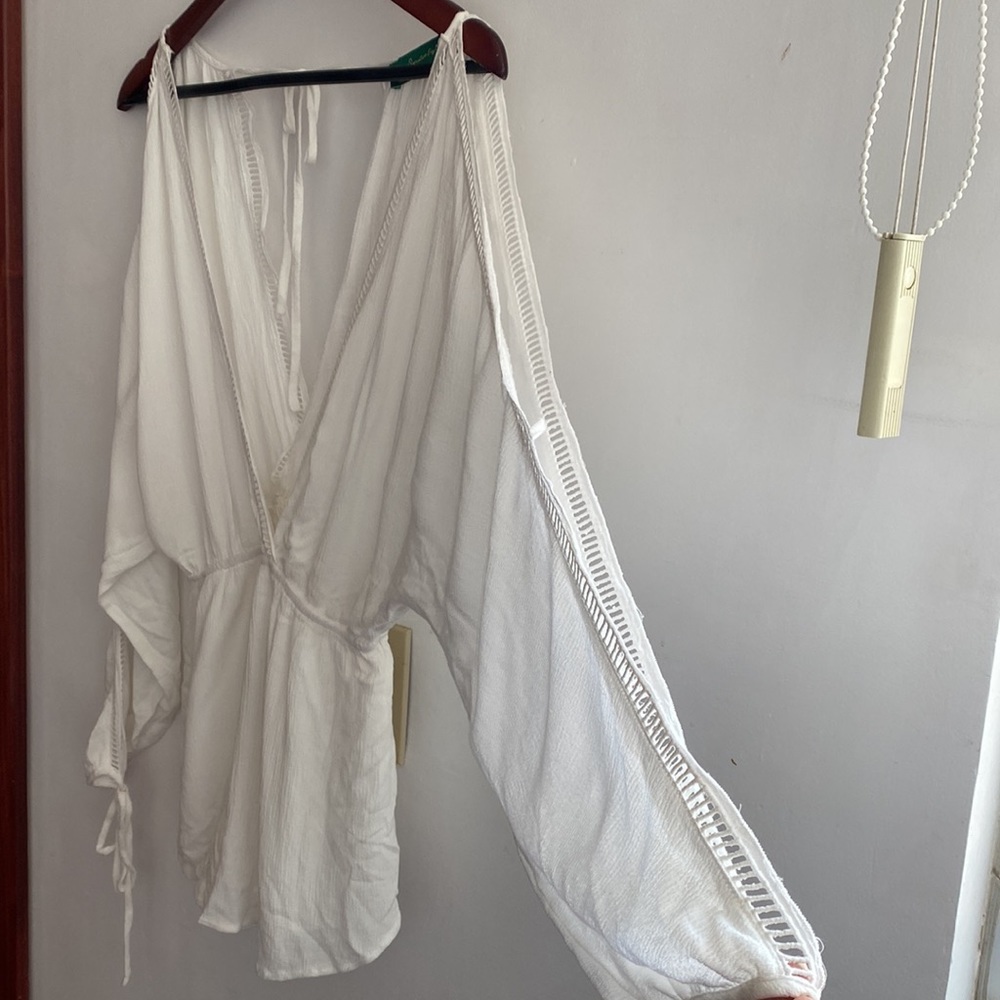 Signature8 S White Cold Shoulder Romper - Picture 7 of 12